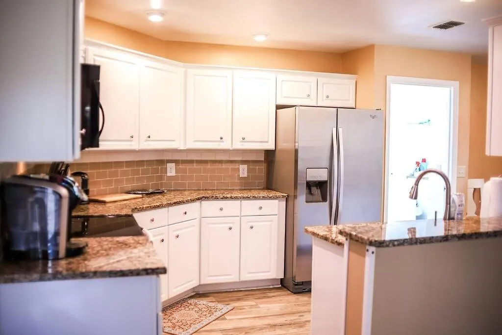New Sunny Escape! Enjoy Tv By Your Private Pool Mins From Disney Davenport